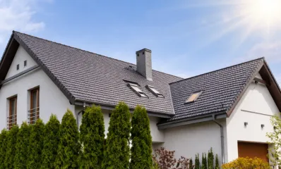 Technical roof inspection in Los Angeles by NeighborSun